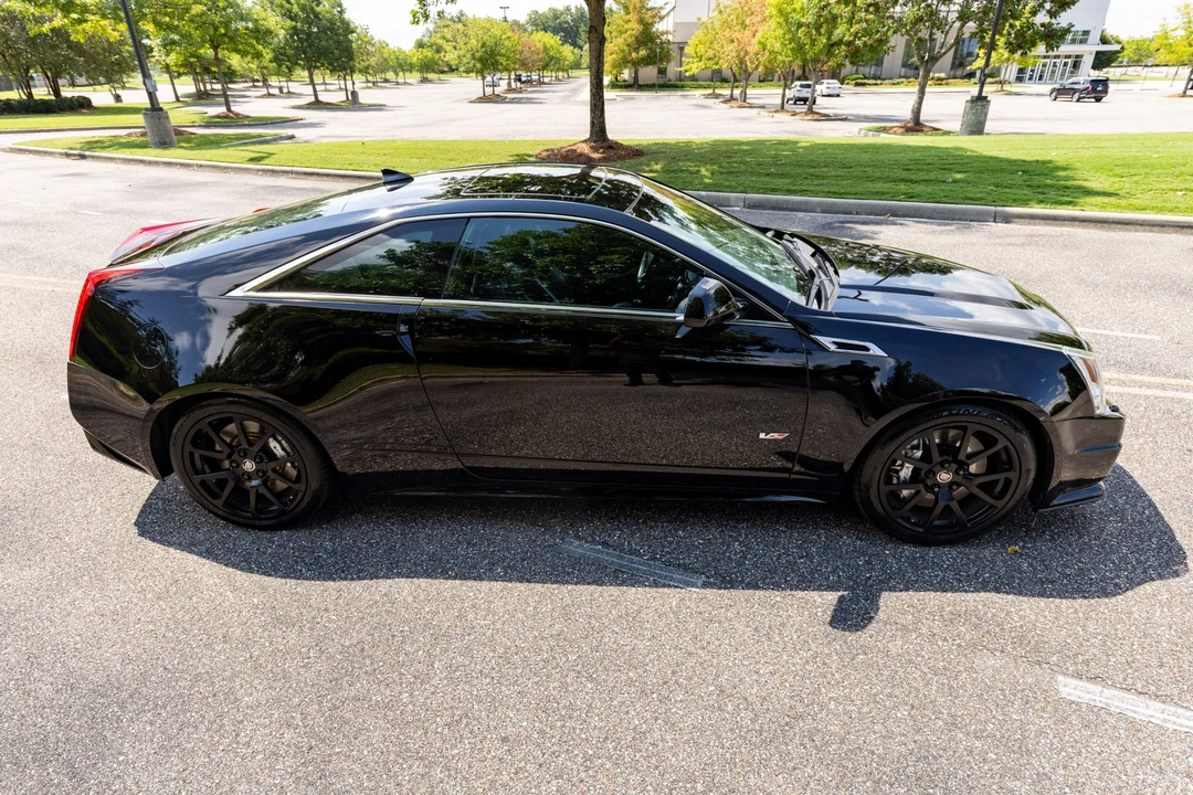 2011 Cadillac CTS-V 2nd Gen - Image 11 of 31