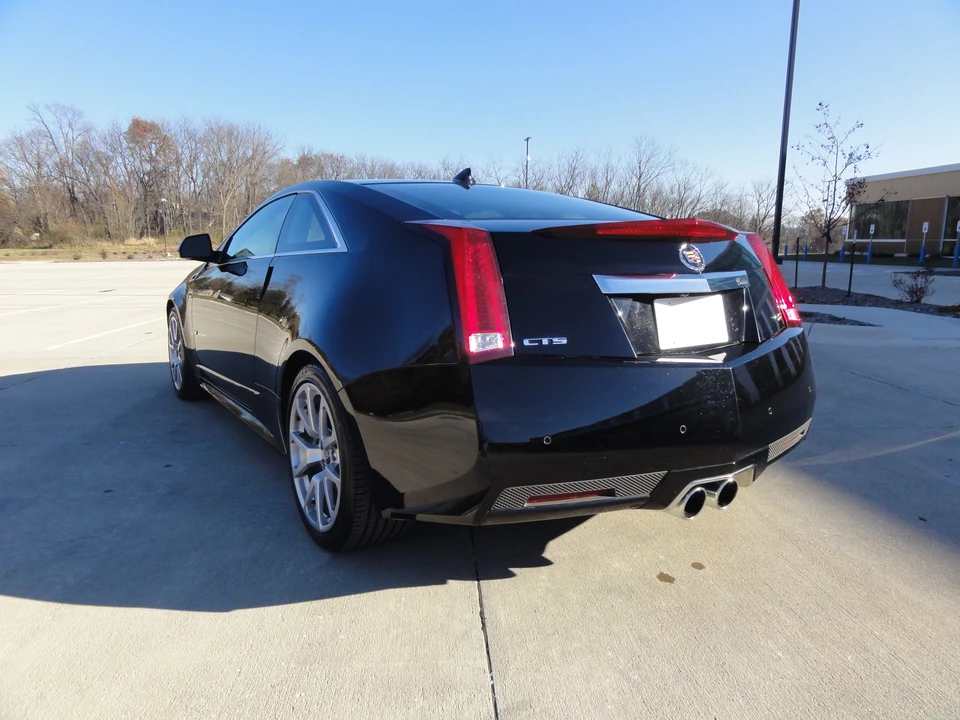 2011 Cadillac CTS-V 2nd Gen - Image 13 of 31