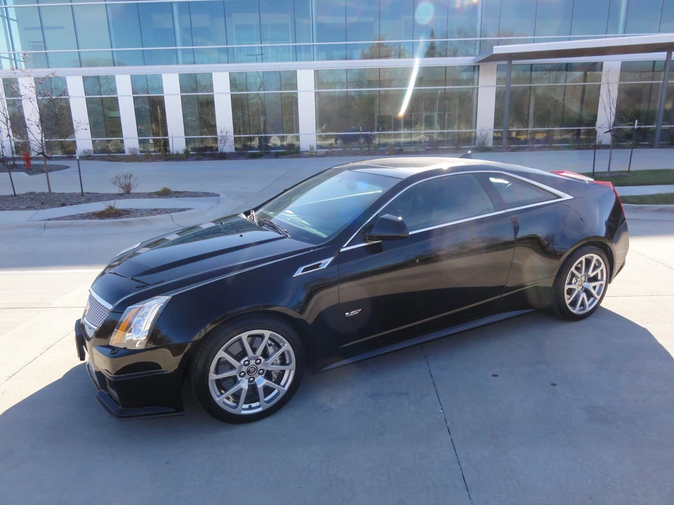 2011 Cadillac CTS-V 2nd Gen - Image 29 of 31
