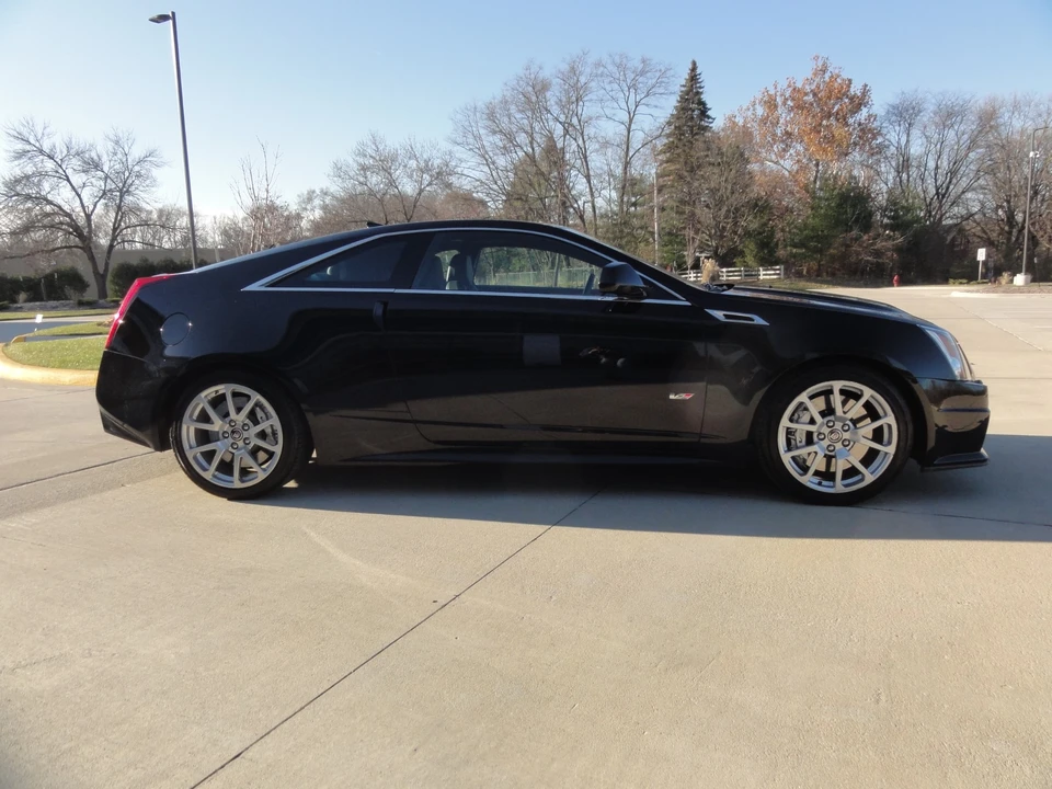 2011 Cadillac CTS-V 2nd Gen - Image 5 of 31