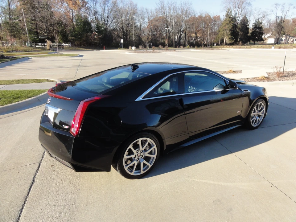 2011 Cadillac CTS-V 2nd Gen - Image 3 of 31