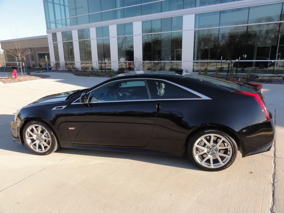 2011 Cadillac CTS-V 2nd Gen - Image 27 of 31