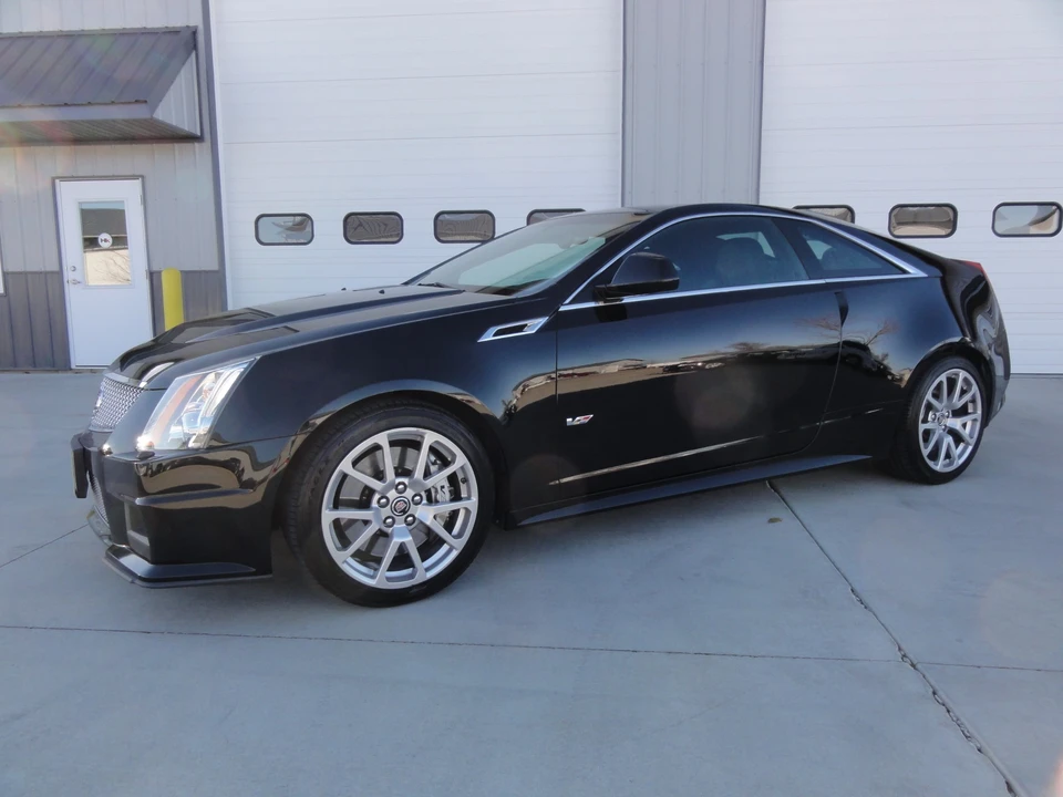 2011 Cadillac CTS-V 2nd Gen - Image 26 of 31