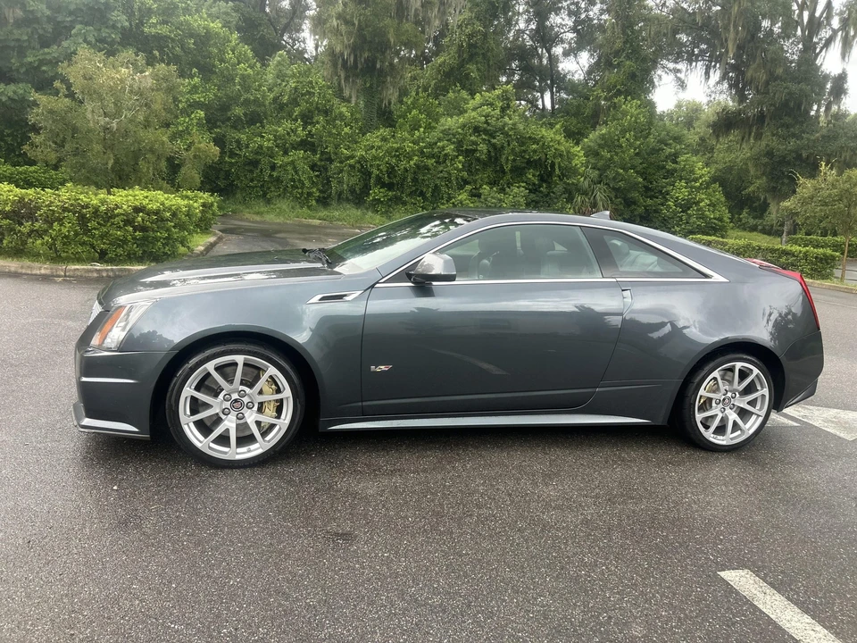 2011 Cadillac CTS-V 2nd Gen - Image 24 of 31
