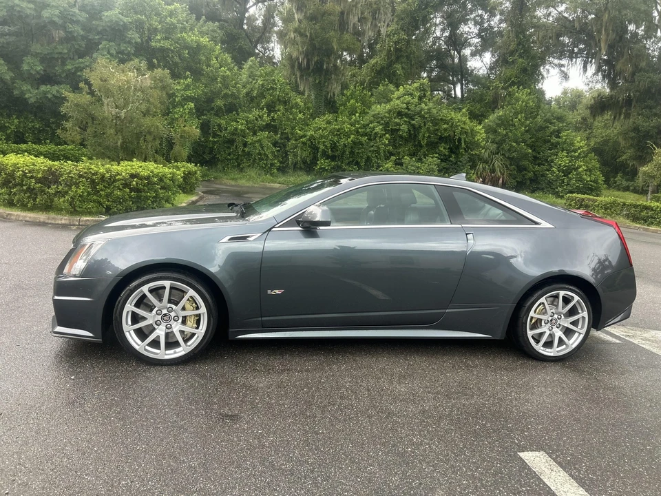 2011 Cadillac CTS-V 2nd Gen - Image 25 of 31
