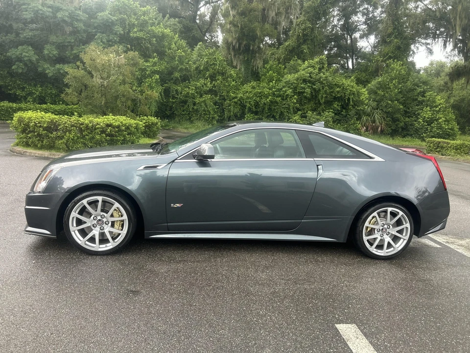 2011 Cadillac CTS-V 2nd Gen - Image 26 of 31