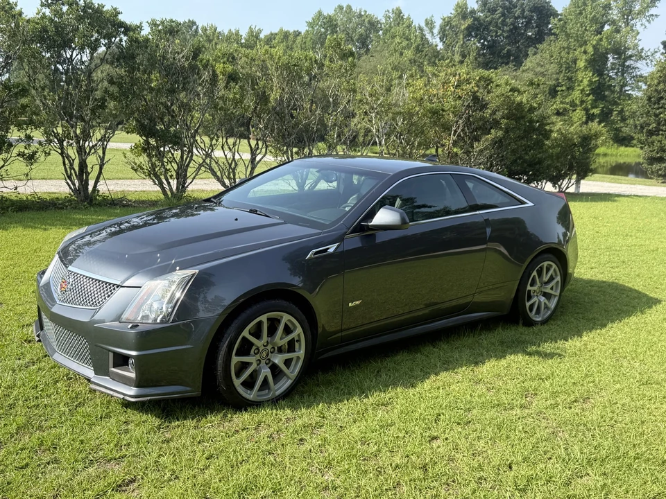 2011 Cadillac CTS-V 2nd Gen - Image 2 of 31