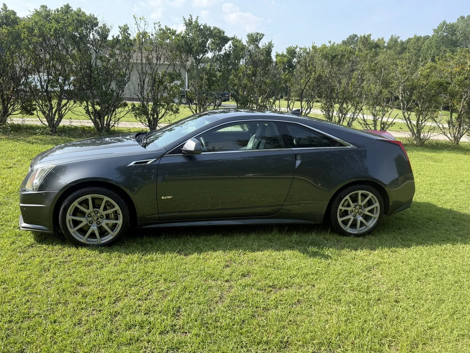2011 Cadillac CTS-V 2nd Gen - Image 15 of 31