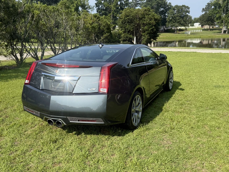 2011 Cadillac CTS-V 2nd Gen - Image 10 of 31
