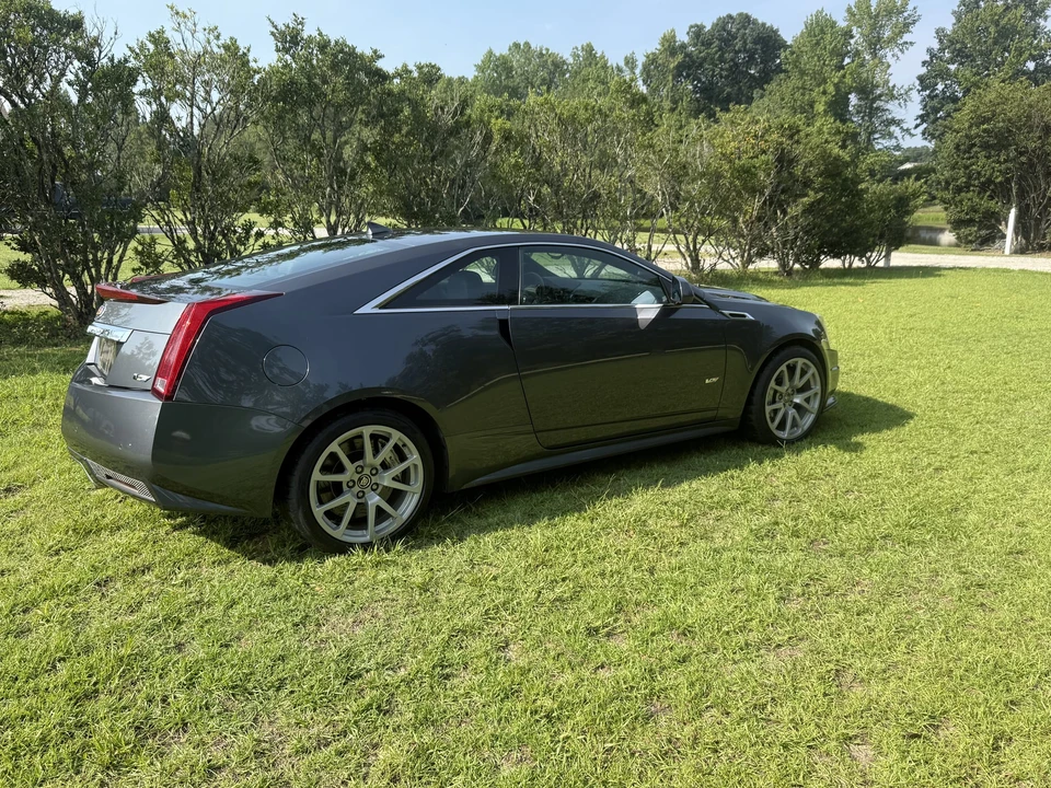 2011 Cadillac CTS-V 2nd Gen - Image 9 of 31