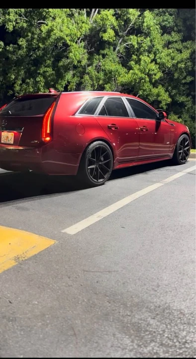 2011 Cadillac CTS-V 2nd Gen - Image 2 of 5