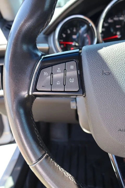 2011 Cadillac CTS-V 2nd Gen - Image 18 of 19