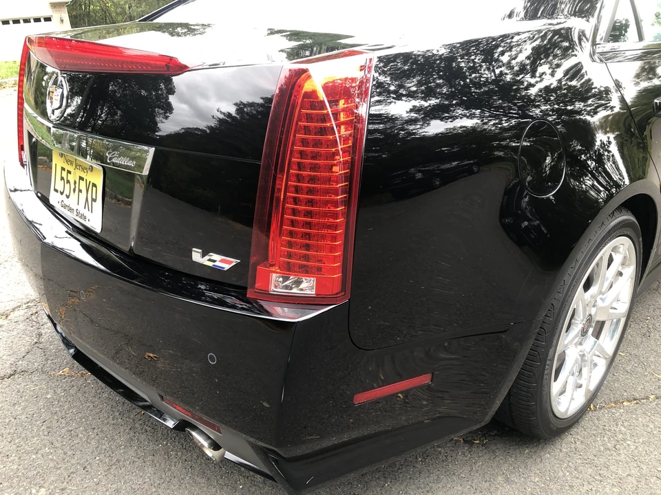 2011 Cadillac CTS-V 2nd Gen - Image 18 of 31