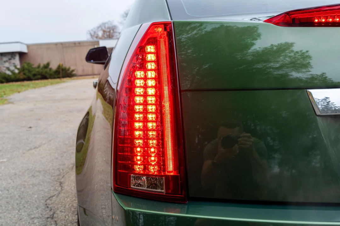 2011 Cadillac CTS-V 2nd Gen - Image 26 of 31