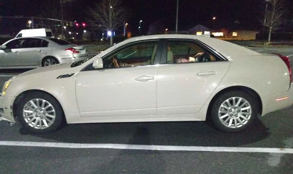 2011 Cadillac CTS-V 2nd Gen - Image 2 of 2