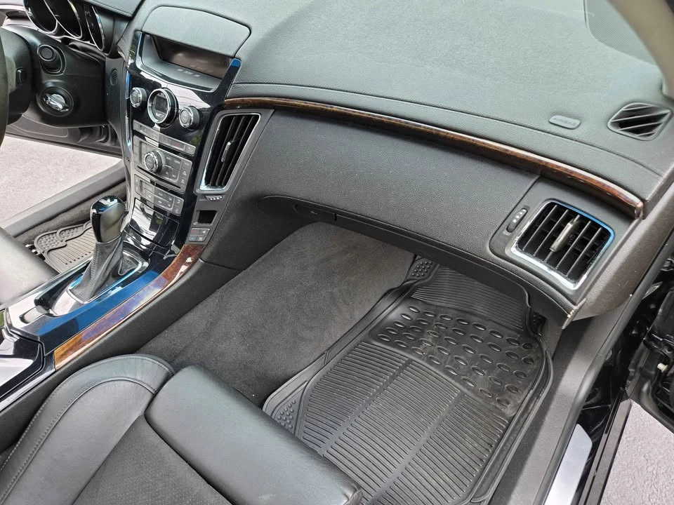 2011 Cadillac CTS-V 2nd Gen - Image 18 of 19