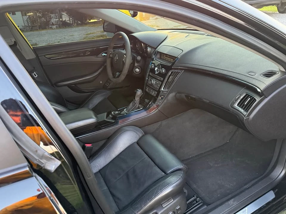 2011 Cadillac CTS-V 2nd Gen - Image 16 of 17
