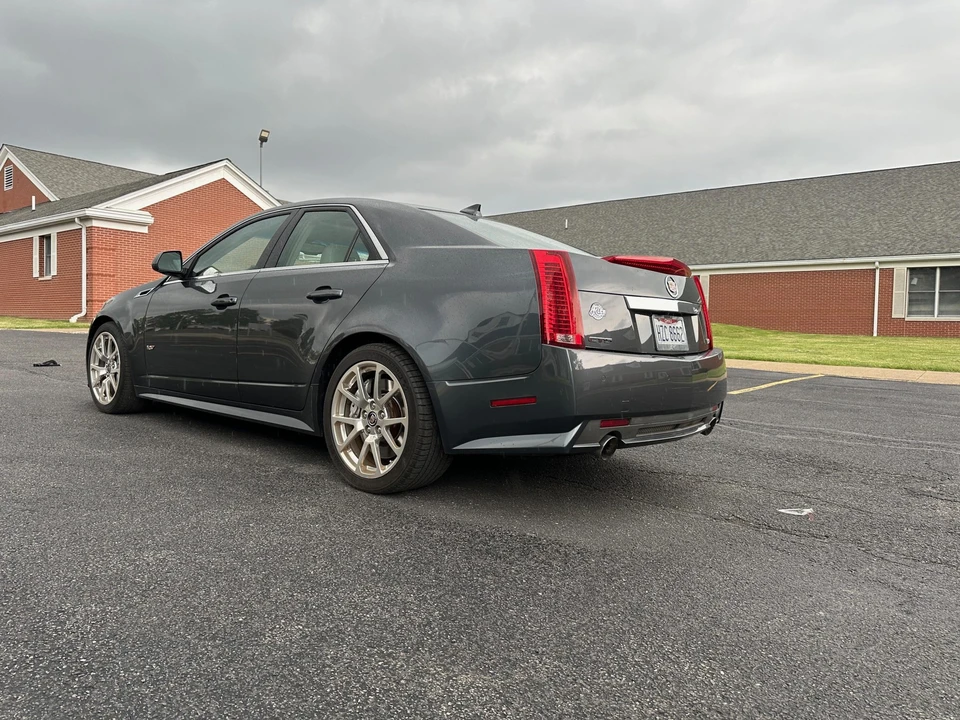 2011 Cadillac CTS-V 2nd Gen - Image 26 of 31
