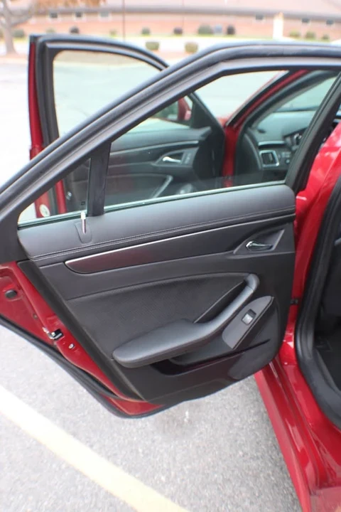 2011 Cadillac CTS-V 2nd Gen - Image 16 of 20