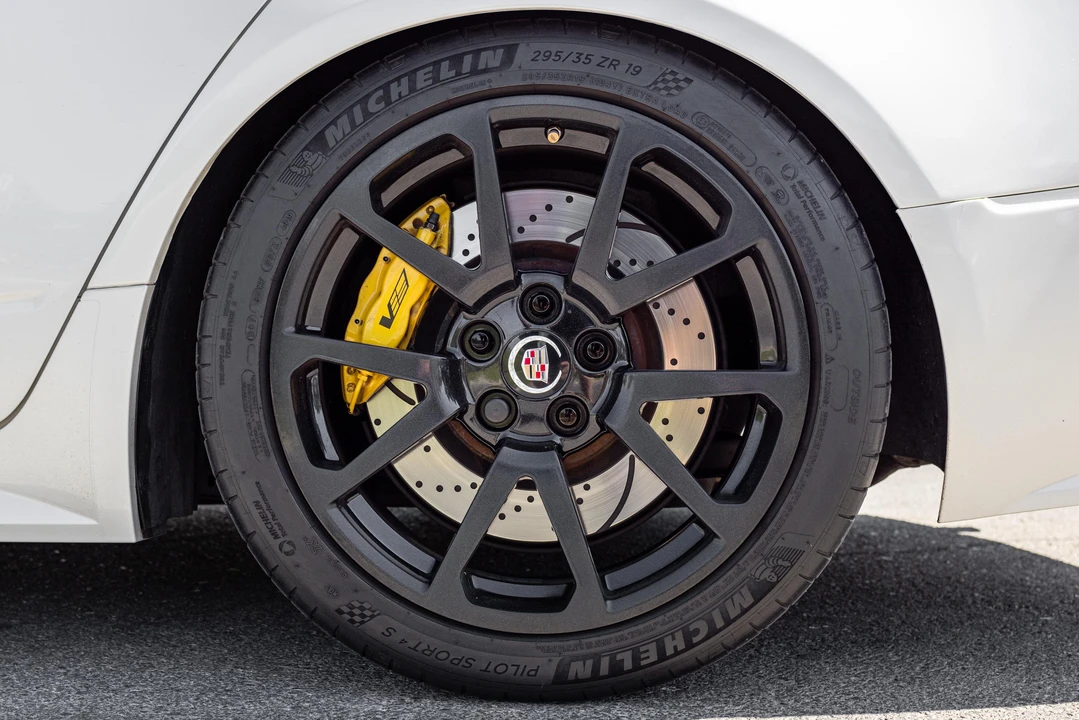 2011 Cadillac CTS-V 2nd Gen - Image 21 of 31
