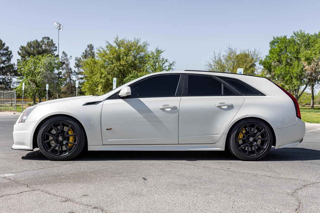 2011 Cadillac CTS-V 2nd Gen - Image 3 of 31