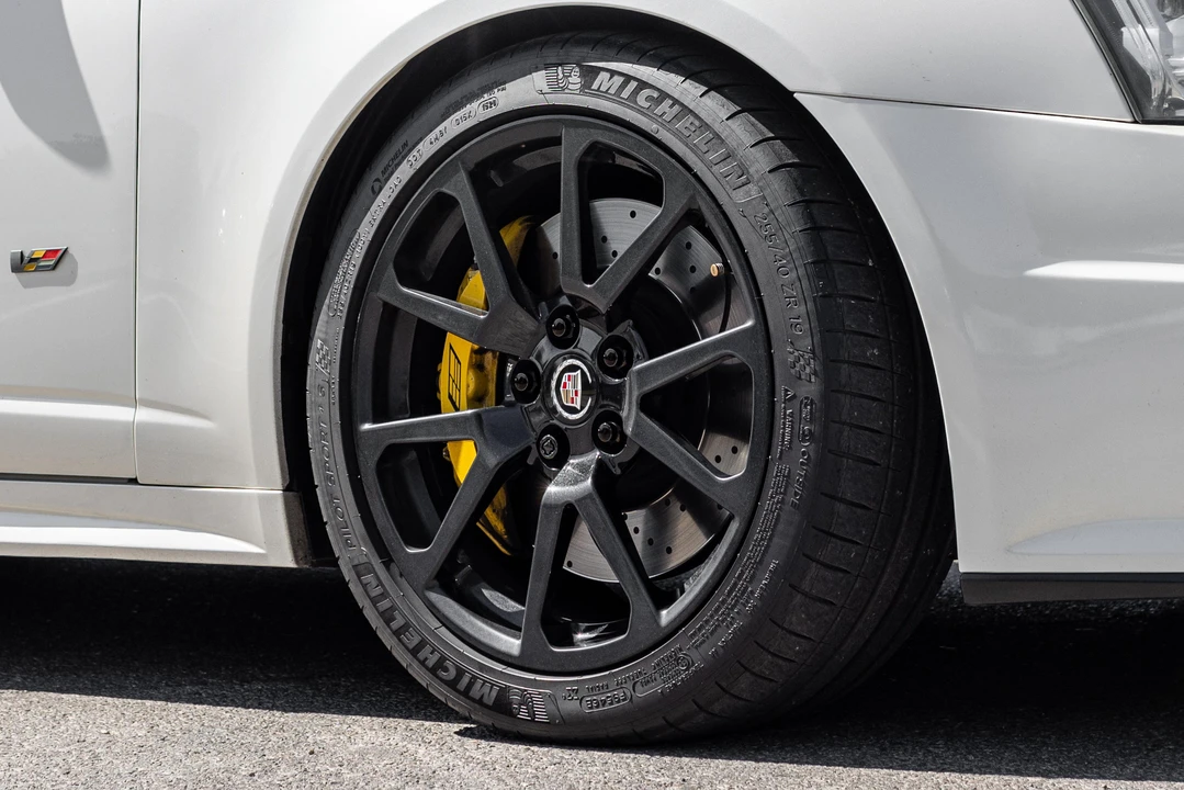 2011 Cadillac CTS-V 2nd Gen - Image 24 of 31