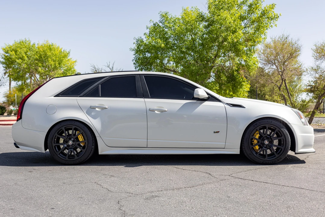 2011 Cadillac CTS-V 2nd Gen - Image 8 of 31
