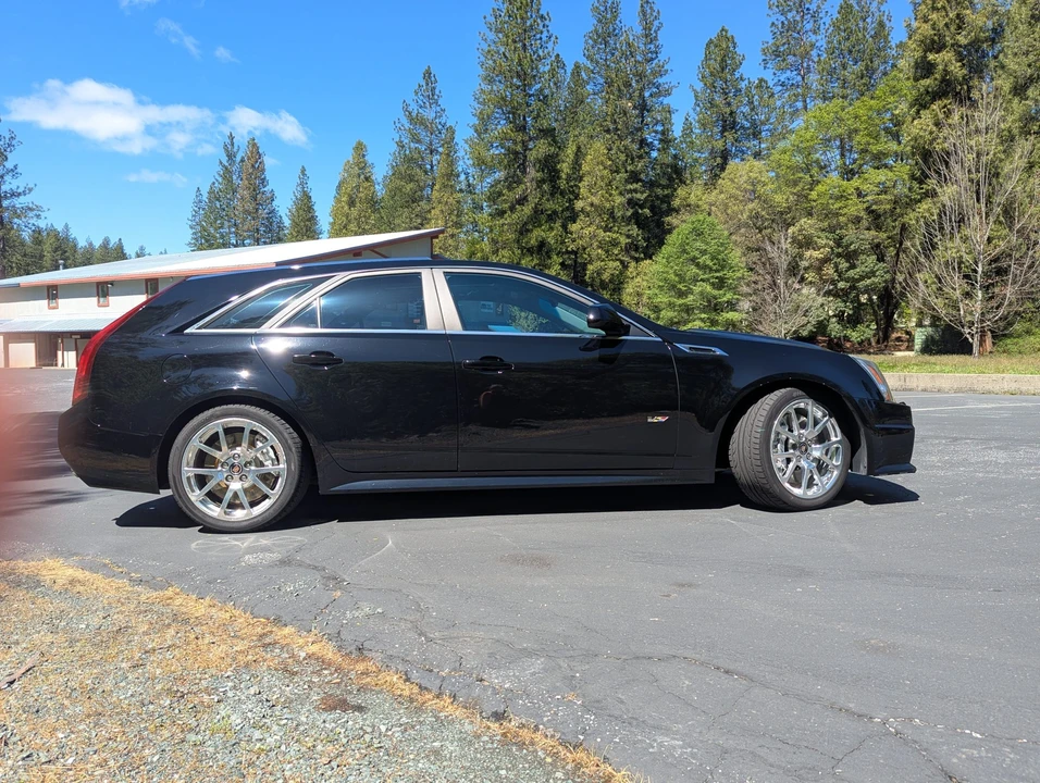 2011 Cadillac CTS-V 2nd Gen - Image 6 of 31