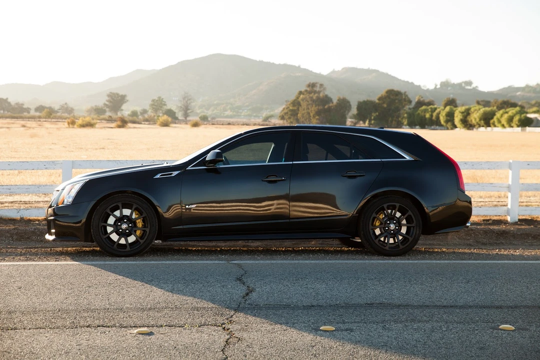 2011 Cadillac CTS-V 2nd Gen - Image 4 of 31