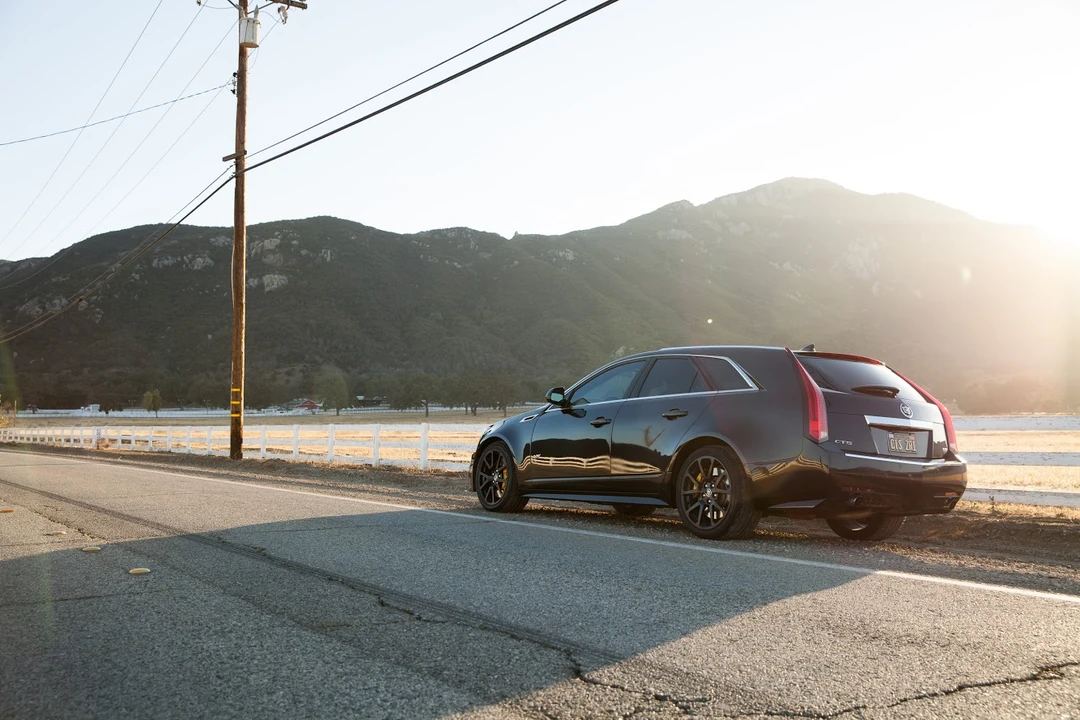 2011 Cadillac CTS-V 2nd Gen - Image 6 of 31