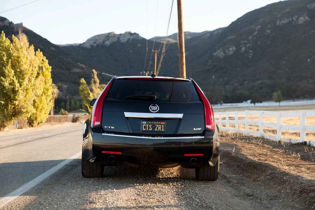 2011 Cadillac CTS-V 2nd Gen - Image 9 of 31