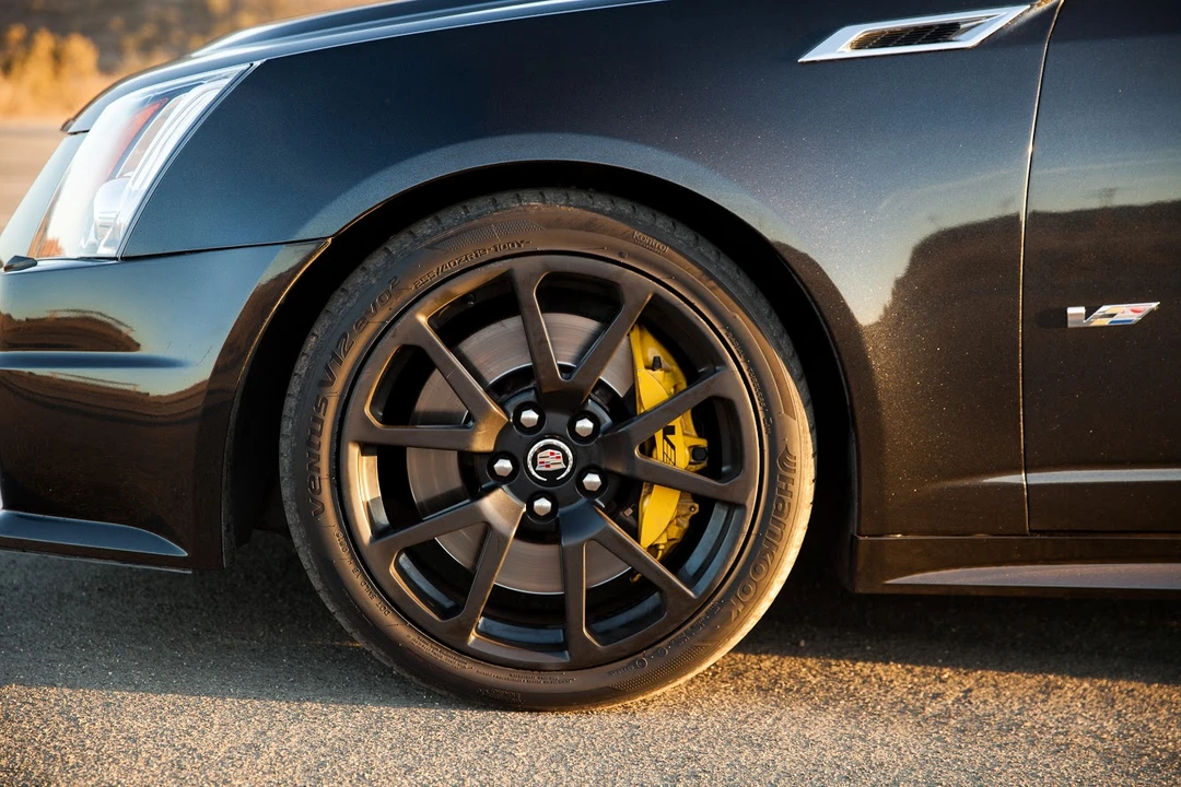 2011 Cadillac CTS-V 2nd Gen - Image 16 of 31