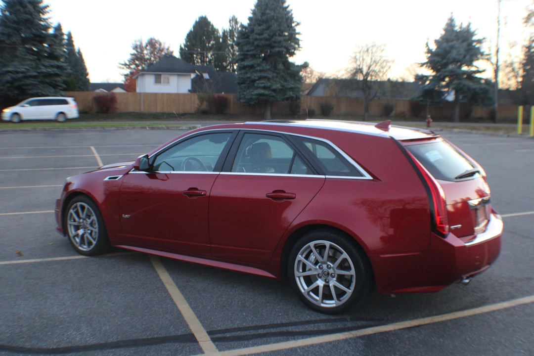 2011 Cadillac CTS-V 2nd Gen - Image 10 of 31