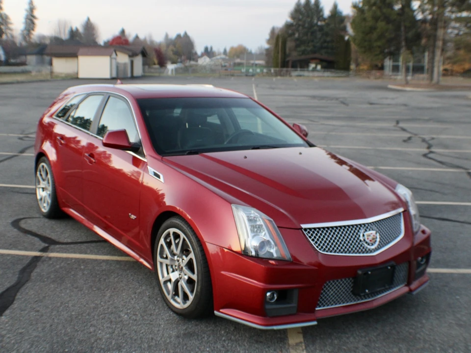2011 Cadillac CTS-V 2nd Gen - Image 2 of 31