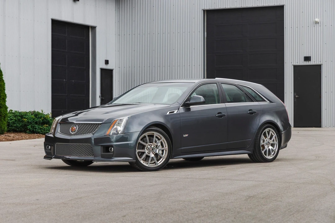 2011 Cadillac CTS-V 2nd Gen - Image 2 of 31