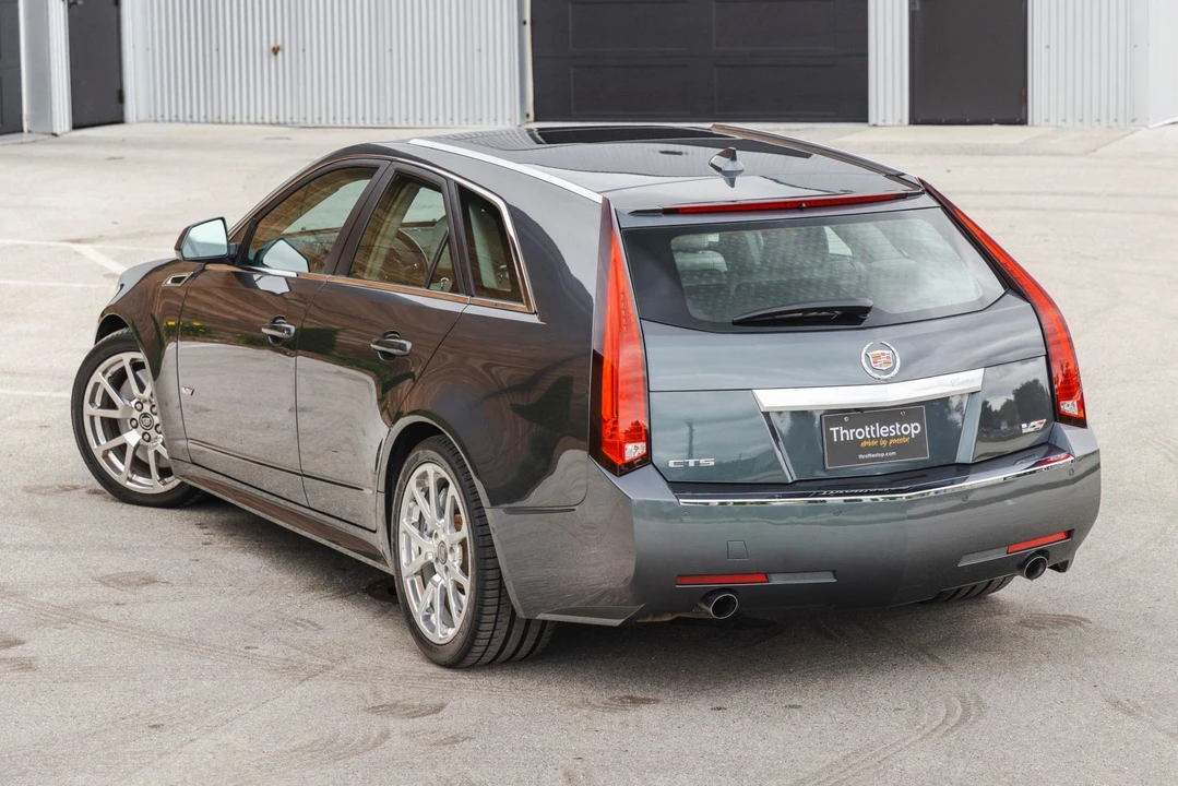 2011 Cadillac CTS-V 2nd Gen - Image 19 of 31