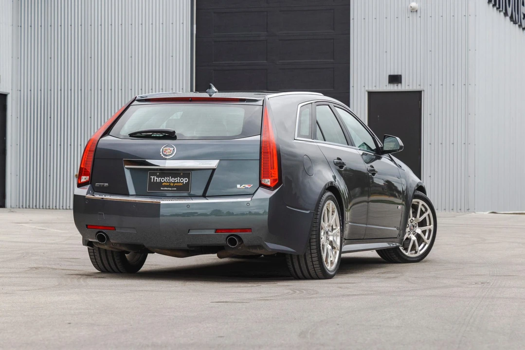 2011 Cadillac CTS-V 2nd Gen - Image 13 of 31