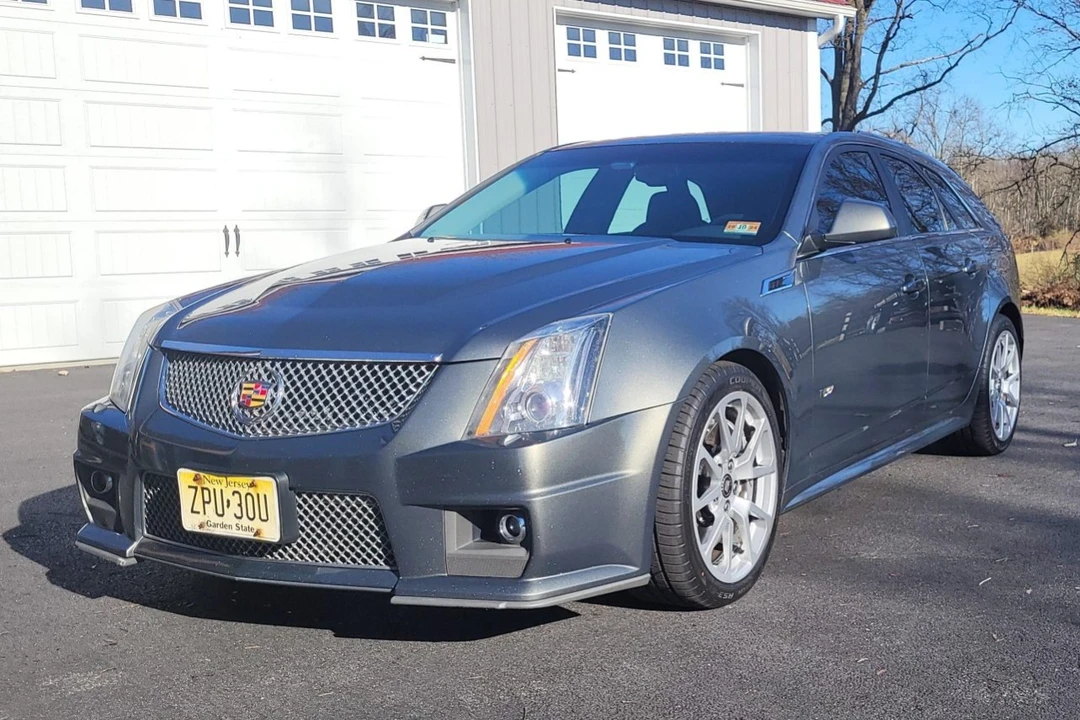 2011 Cadillac CTS-V 2nd Gen - Image 1 of 31