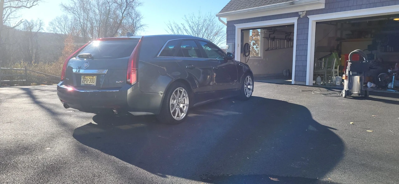 2011 Cadillac CTS-V 2nd Gen - Image 13 of 31