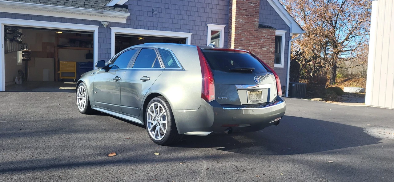2011 Cadillac CTS-V 2nd Gen - Image 16 of 31