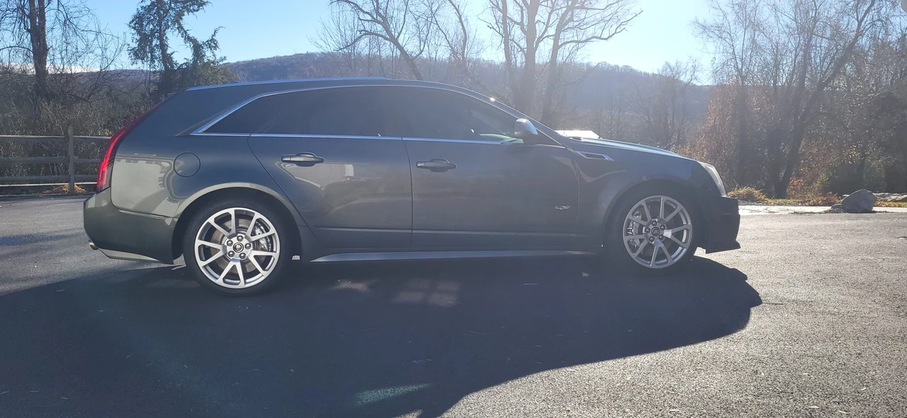 2011 Cadillac CTS-V 2nd Gen - Image 21 of 31