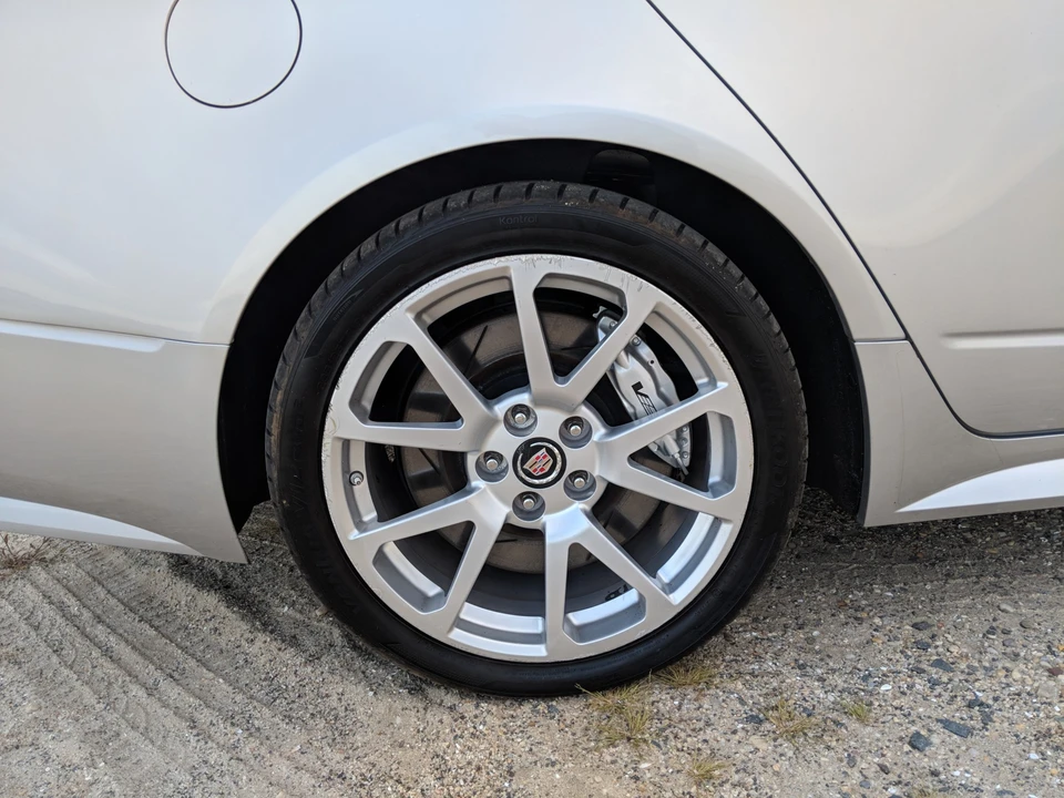 2011 Cadillac CTS-V 2nd Gen - Image 18 of 31