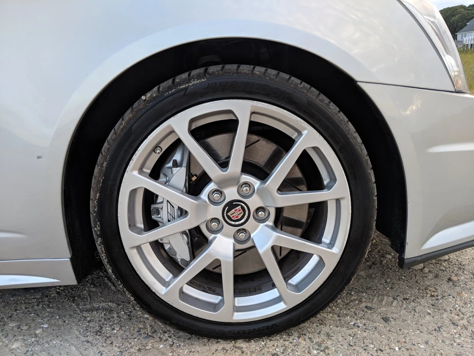 2011 Cadillac CTS-V 2nd Gen - Image 19 of 31