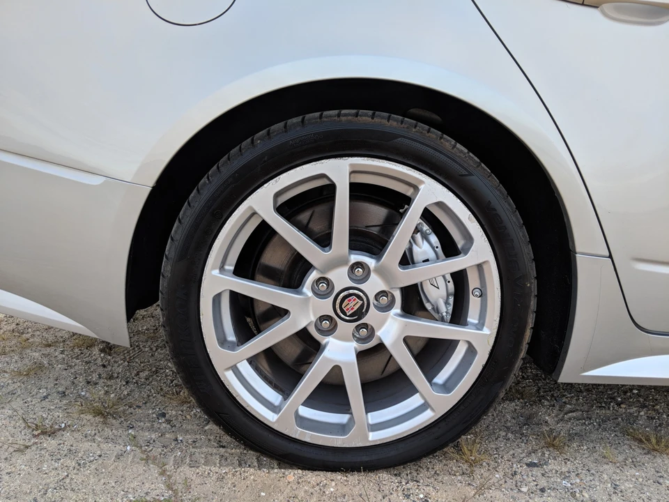 2011 Cadillac CTS-V 2nd Gen - Image 21 of 31
