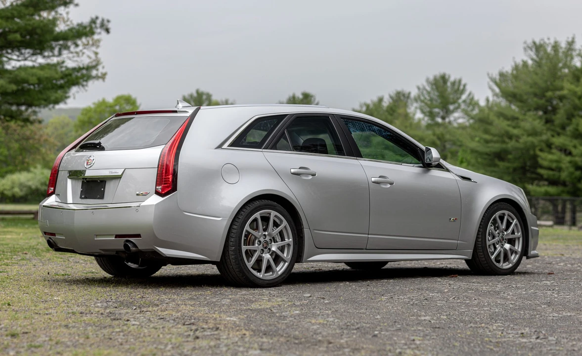 2011 Cadillac CTS-V 2nd Gen - Image 9 of 31