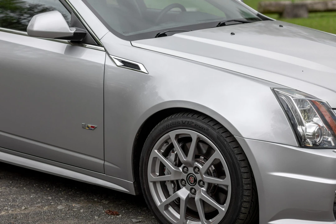 2011 Cadillac CTS-V 2nd Gen - Image 28 of 31