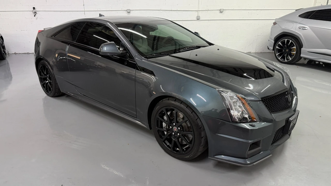 2011 Cadillac CTS-V 2nd Gen - Image 2 of 31