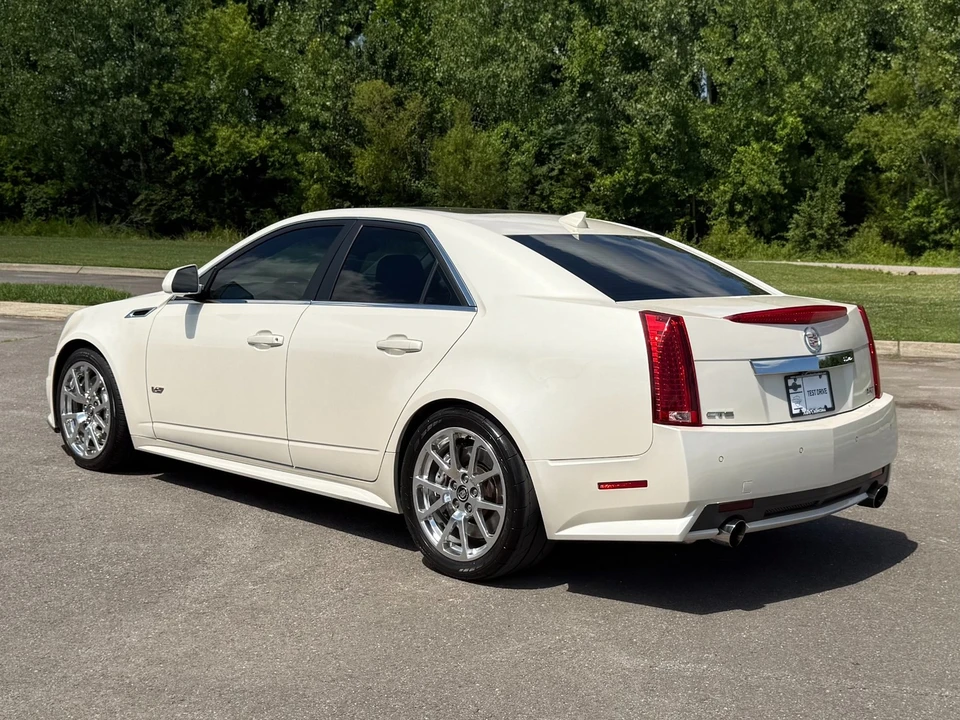 2011 Cadillac CTS-V 2nd Gen - Image 4 of 31