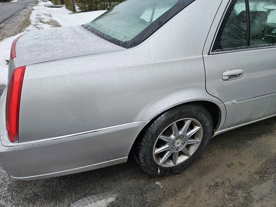 2011 Cadillac DTS - Image 9 of 16