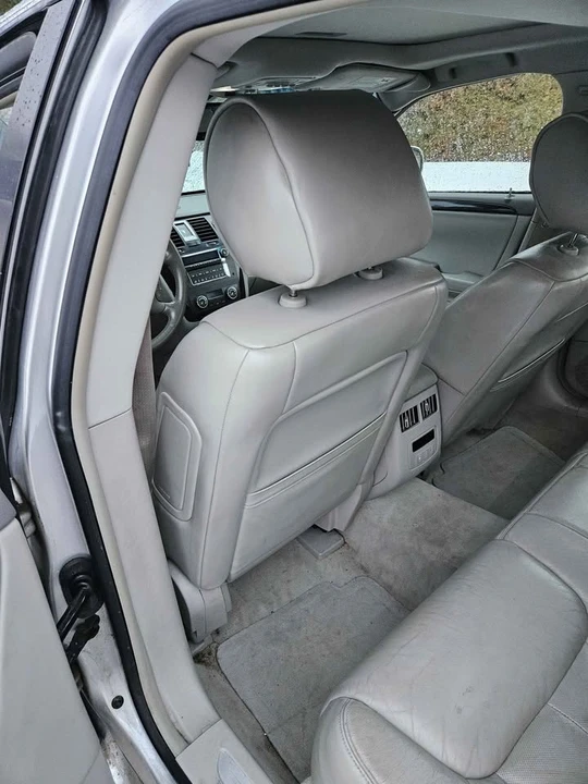 2011 Cadillac DTS - Image 4 of 16